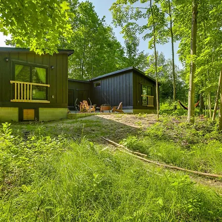 7 Mi To Lake Michigan Glen Arbor Cabin With Grill